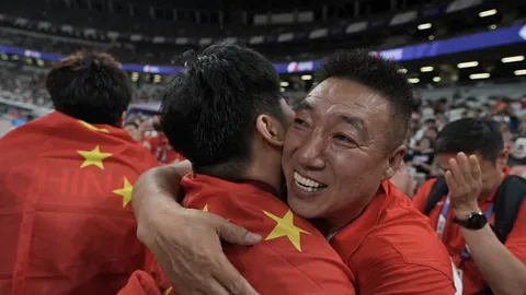利物浦阵容稳固，或计划出售迪亚斯与远藤航。